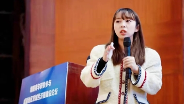 “90後(hou)”女總裁在(zai)天貓上把“雞蛋”玩成(cheng)Top1